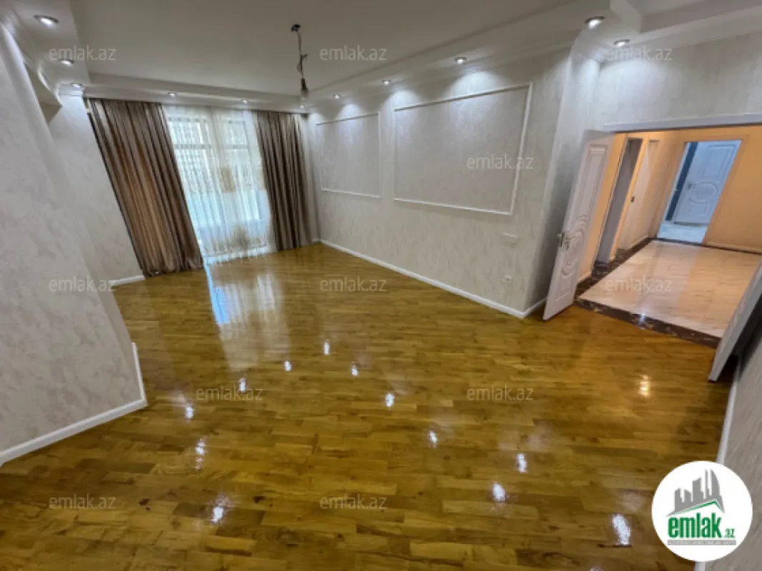 Satılır 4 otaqlı yeni tikili 180 m²