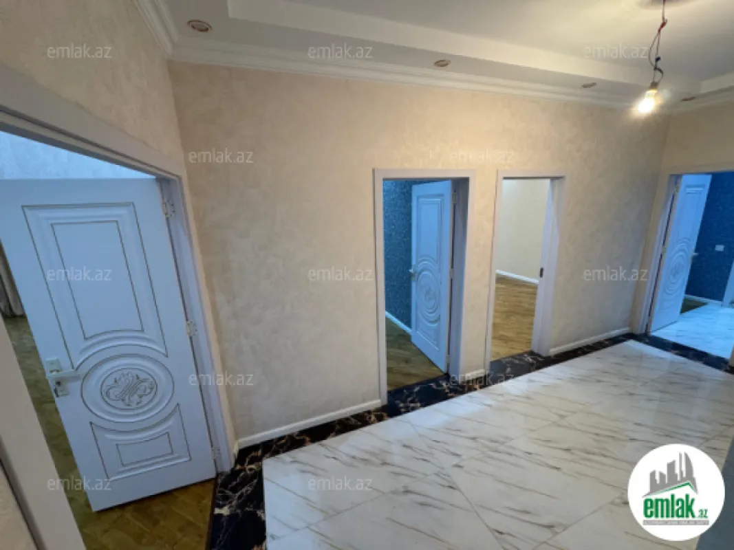 Satılır 4 otaqlı yeni tikili 180 m²