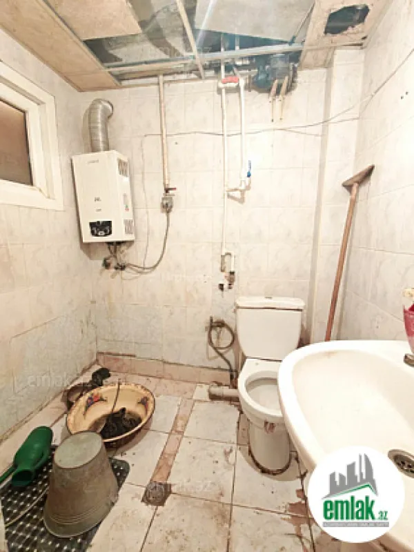 Satılır 2 otaqlı köhnə tikili 50 m²