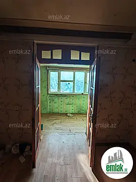 Satılır 2 otaqlı köhnə tikili 50 m²