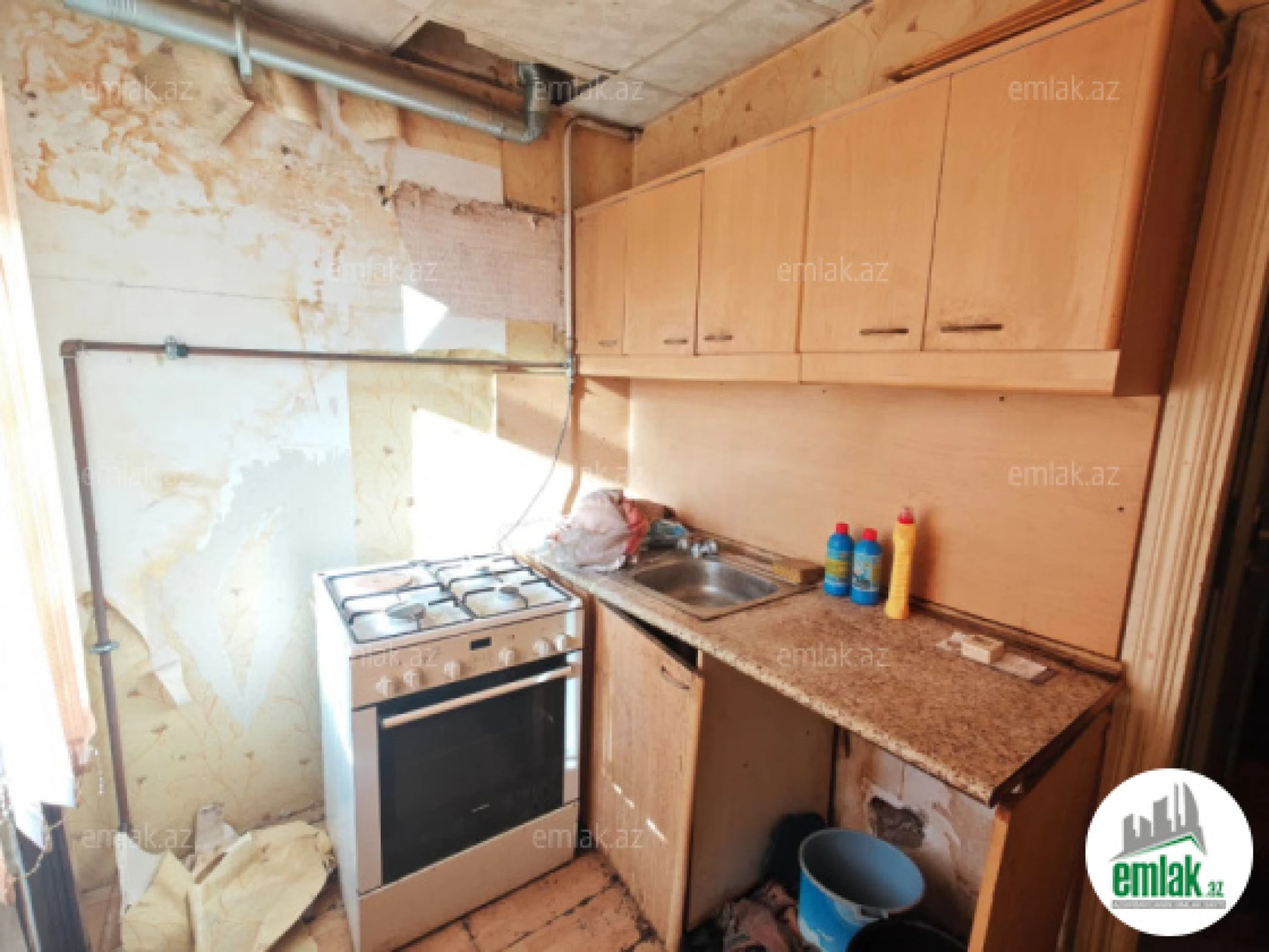 Satılır 2 otaqlı köhnə tikili 50 m²