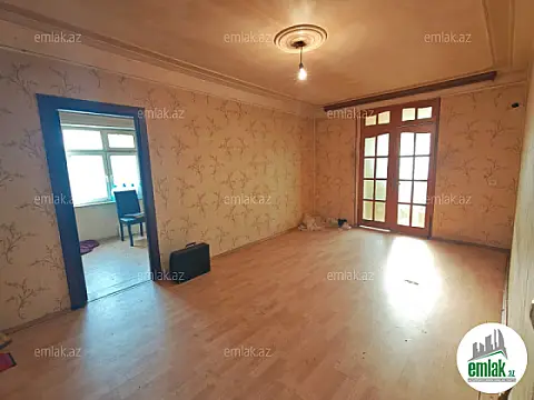 Satılır 2 otaqlı köhnə tikili 50 m² — Bakı 2 otaq 50.00 m²