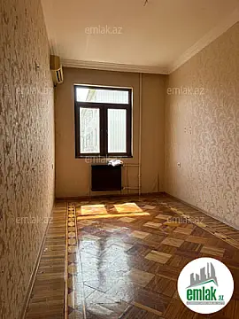 Satılır 3 otaqlı köhnə tikili 75 m²