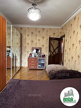 Satılır 3 otaqlı köhnə tikili 80 m²