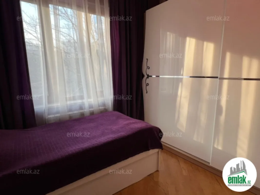 Satılır 3 otaqlı köhnə tikili 80 m²
