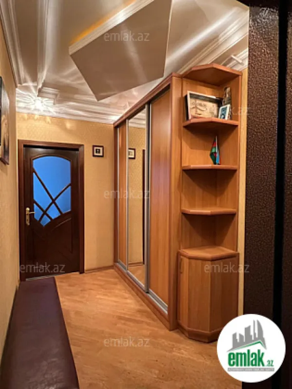 Satılır 3 otaqlı köhnə tikili 80 m²