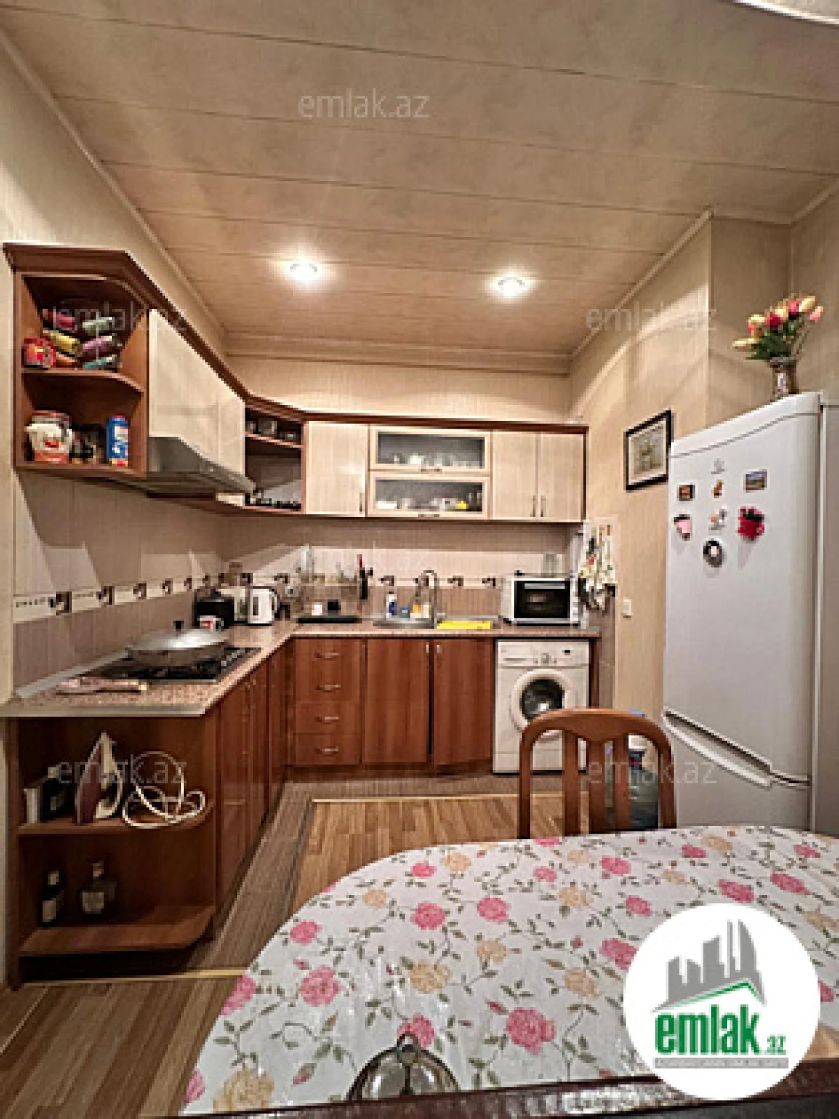 Satılır 3 otaqlı yeni tikili 100 m²