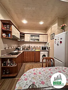 Satılır 3 otaqlı yeni tikili 100 m²