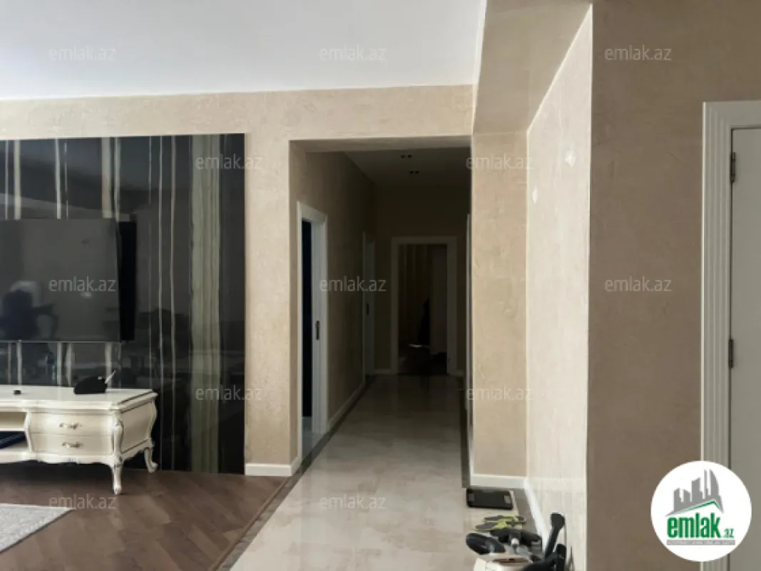Satılır 4 otaqlı yeni tikili 150 m²
