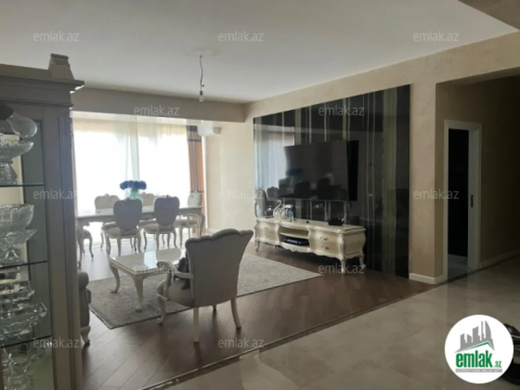 Satılır 4 otaqlı yeni tikili 150 m²