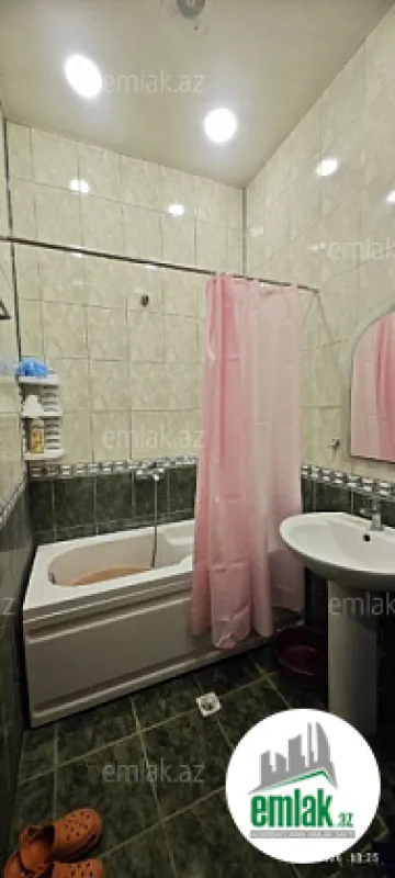 Satılır 3 otaqlı yeni tikili 124 m²