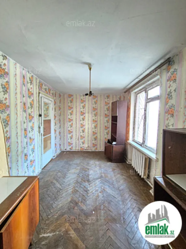 Satılır 1 otaqlı köhnə tikili 35 m²
