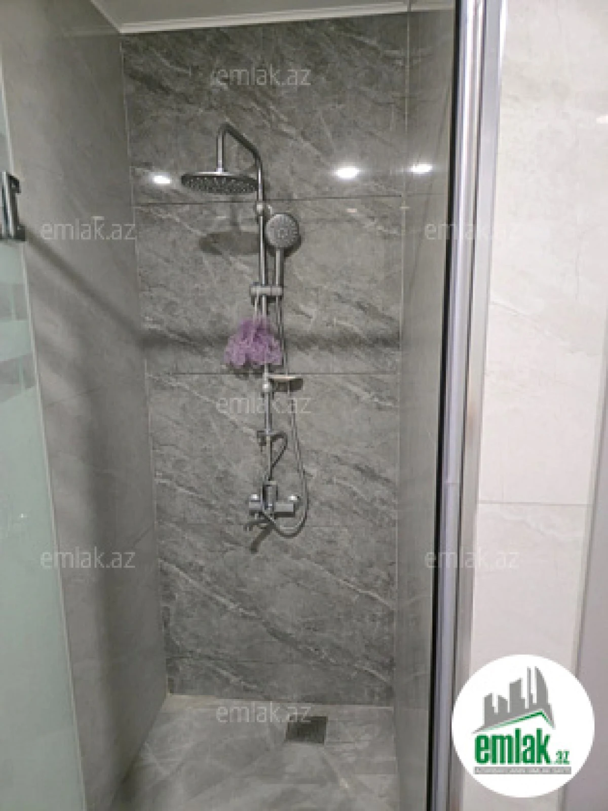 Satılır 2 otaqlı yeni tikili 68 m²