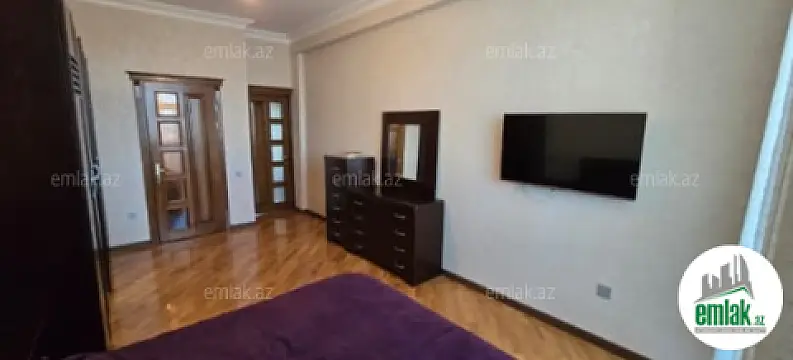 Satılır 4 otaqlı yeni tikili 143 m²