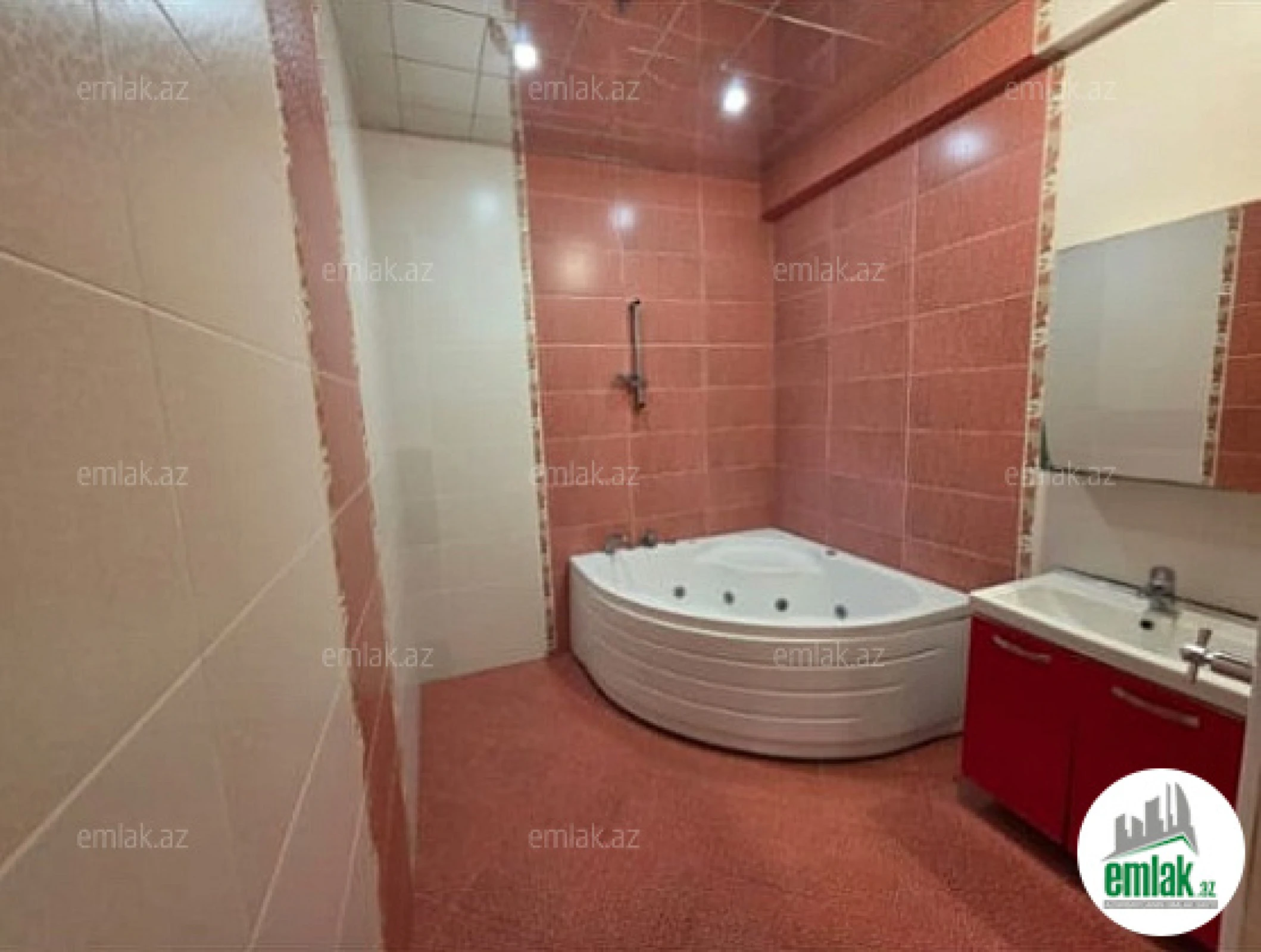 Satılır 4 otaqlı yeni tikili 143 m²