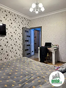 Satılır 2 otaqlı köhnə tikili 65 m²