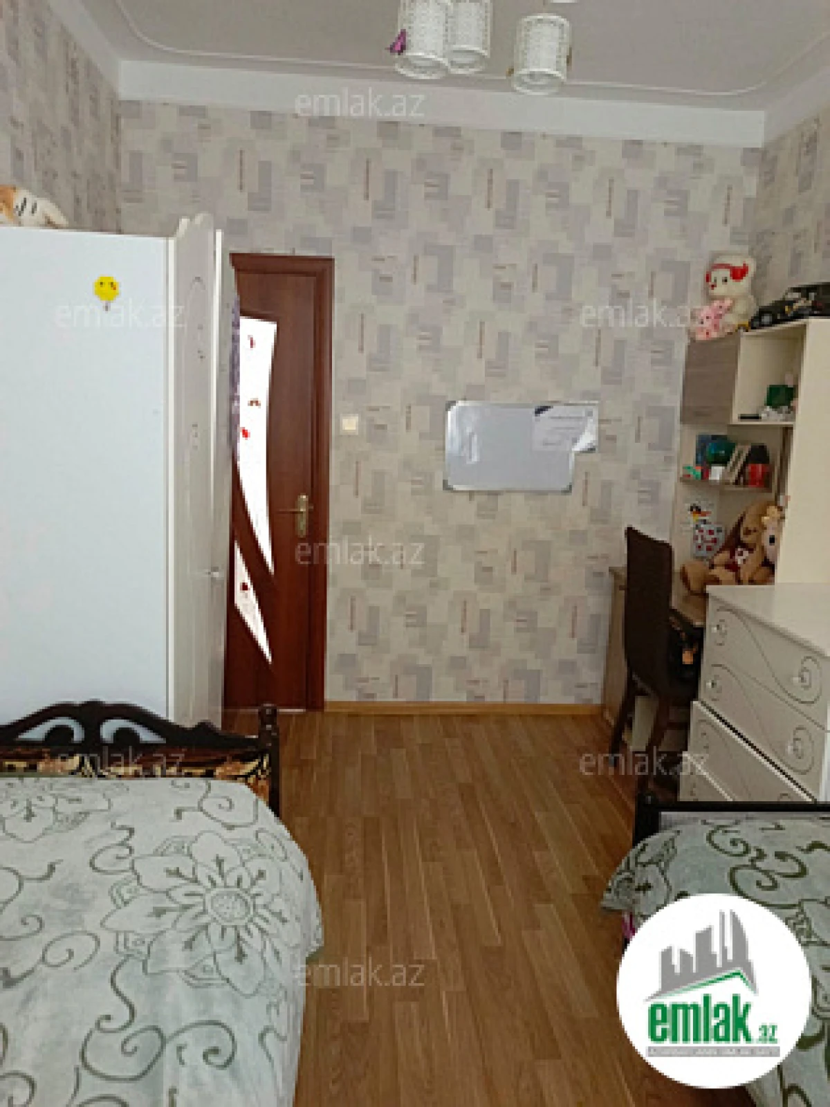 Satılır 4 otaqlı köhnə tikili 95 m²