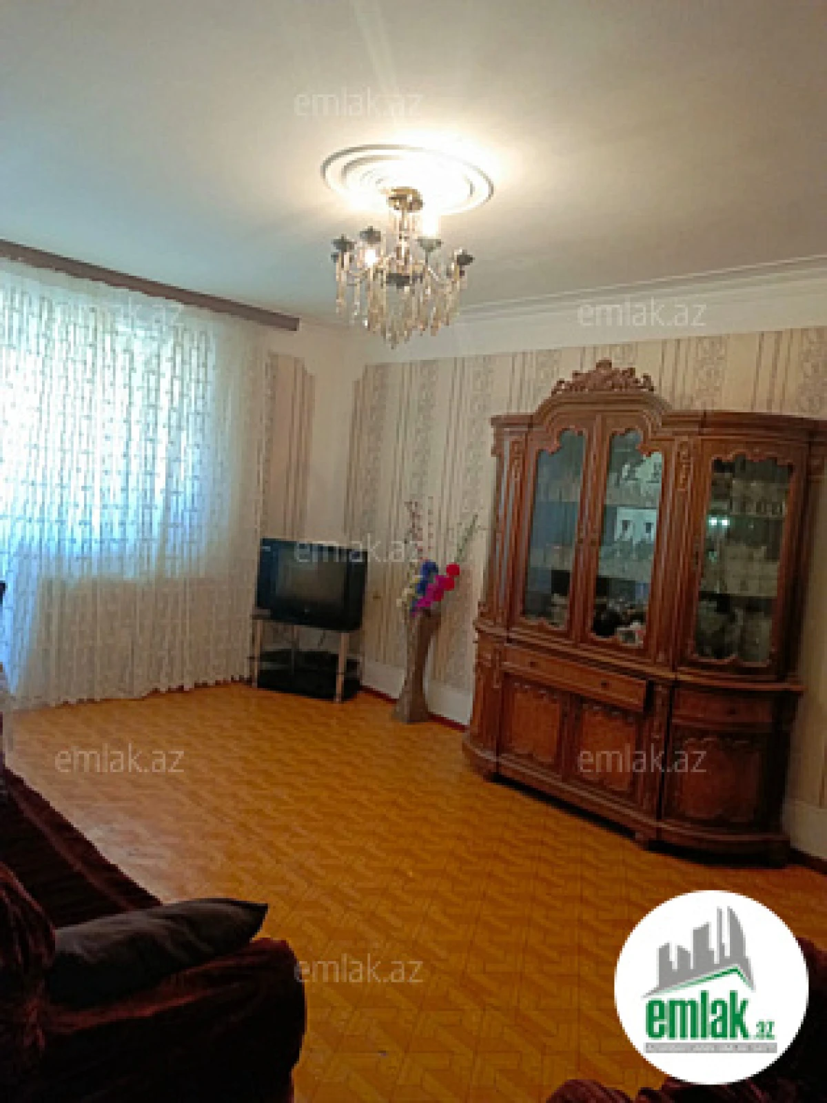 Satılır 4 otaqlı köhnə tikili 95 m²