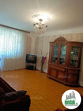 Satılır 4 otaqlı köhnə tikili 95 m²