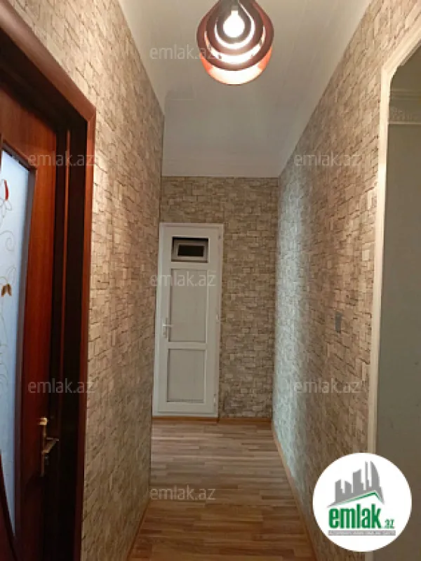 Satılır 4 otaqlı köhnə tikili 95 m²