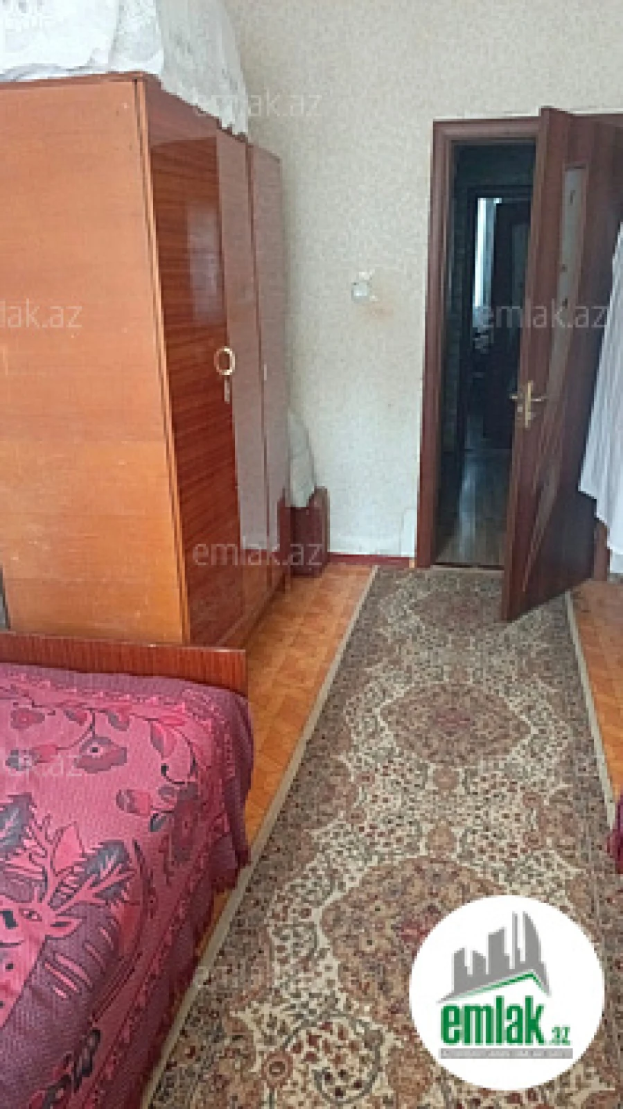 Satılır 4 otaqlı köhnə tikili 95 m²