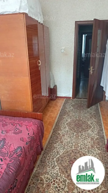 Satılır 4 otaqlı köhnə tikili 95 m²