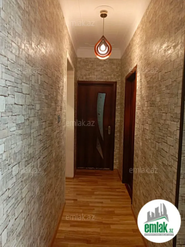 Satılır 4 otaqlı köhnə tikili 95 m²