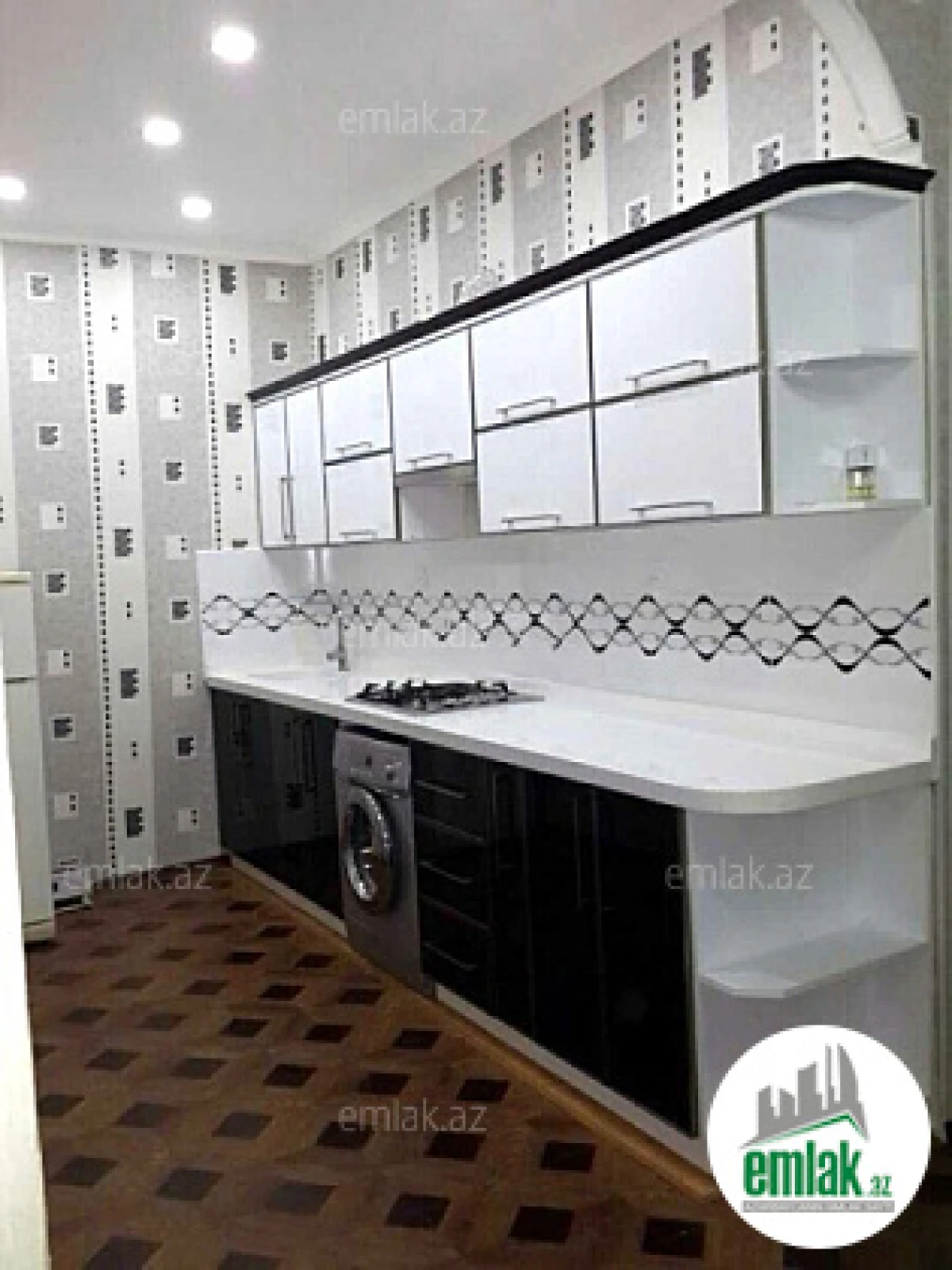 Satılır 2 otaqlı yeni tikili 60 m²