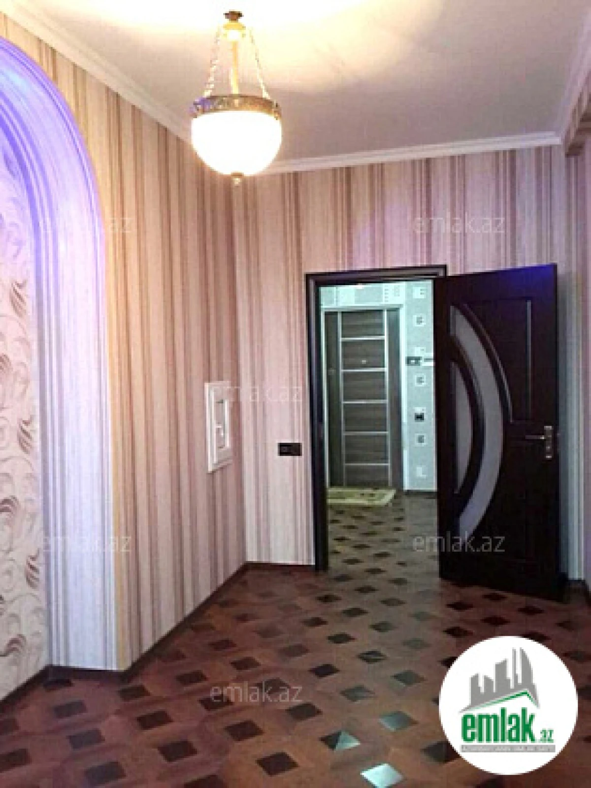 Satılır 2 otaqlı yeni tikili 60 m²