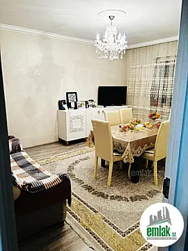 Satılır 4 otaqlı köhnə tikili 100 m² — Bakı 4 otaq 100.00 m²