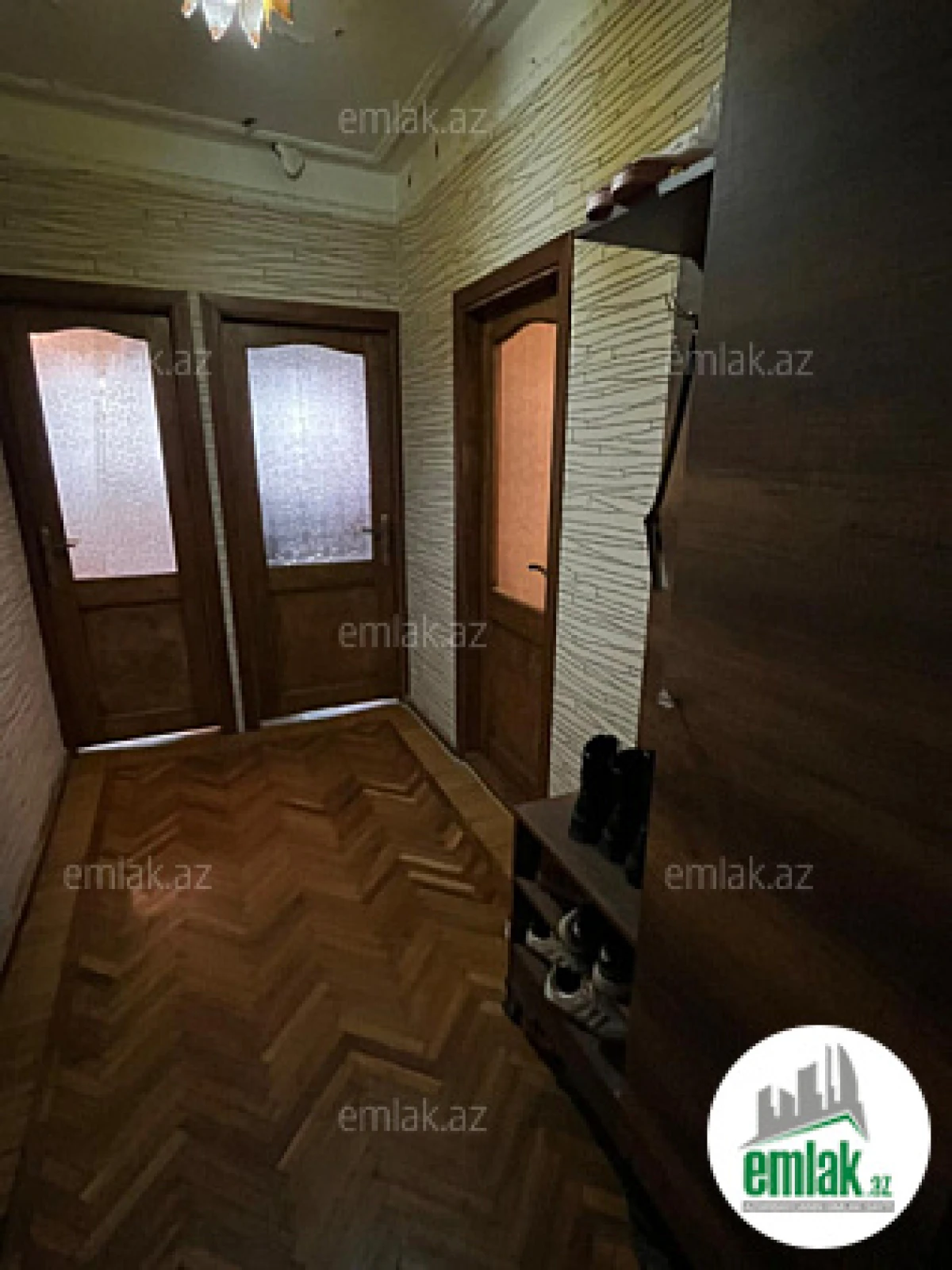 Satılır 2 otaqlı köhnə tikili 60 m²