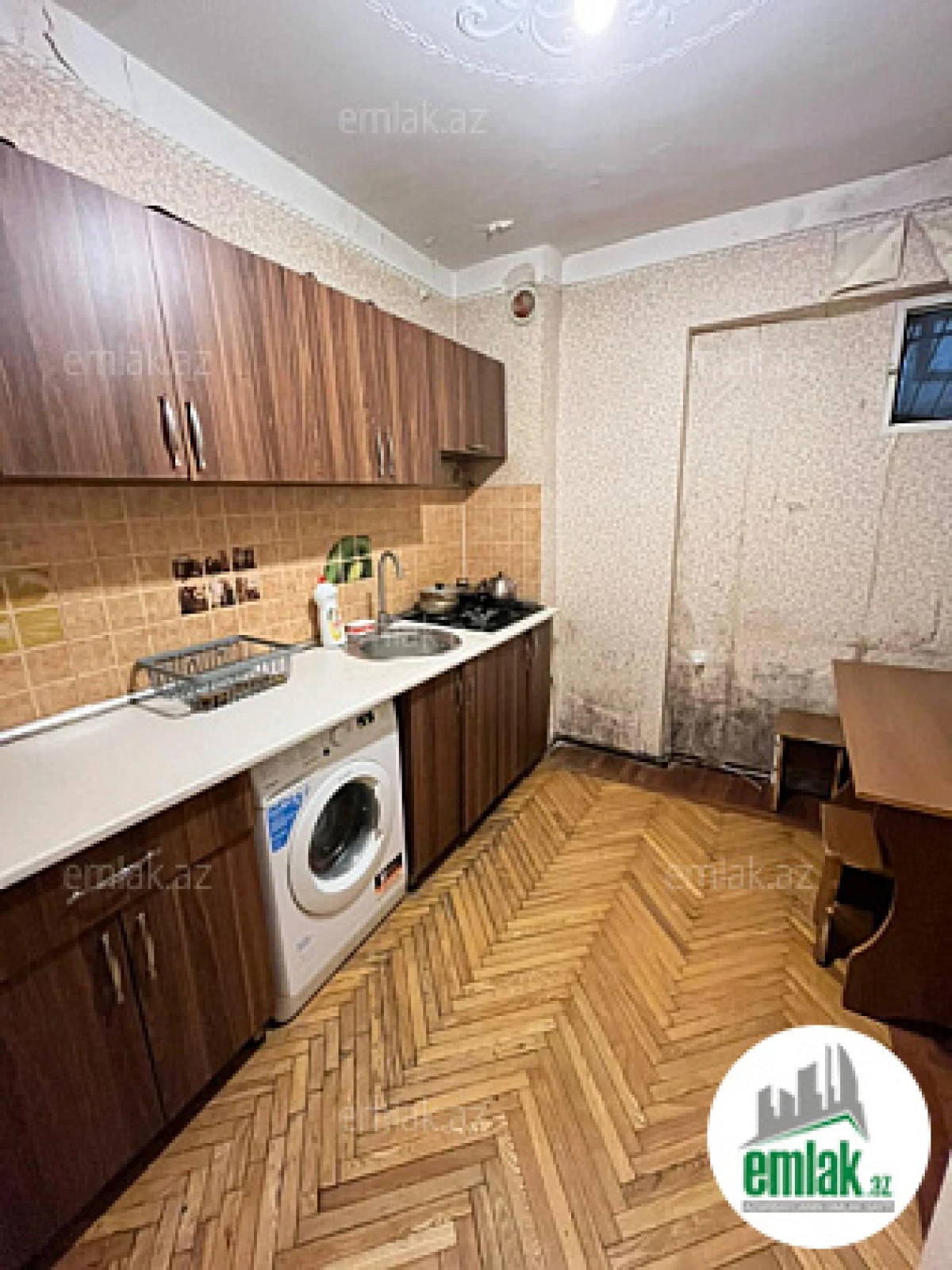 Satılır 2 otaqlı köhnə tikili 60 m²