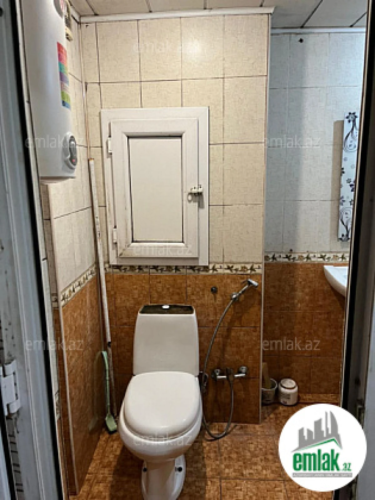 Satılır 2 otaqlı köhnə tikili 60 m²