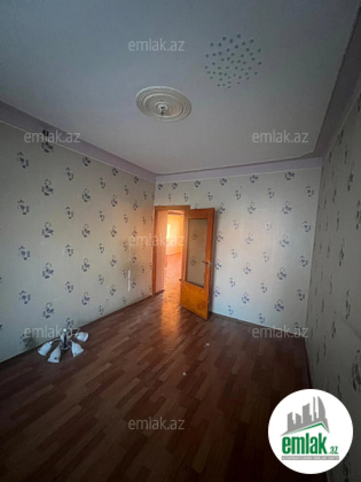 Satılır 5 otaqlı köhnə tikili 103 m²