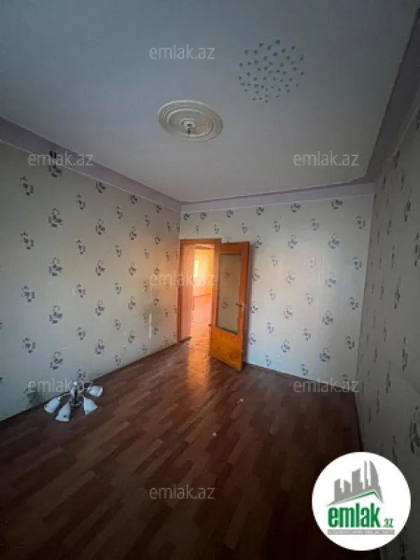 Satılır 5 otaqlı köhnə tikili 103 m²