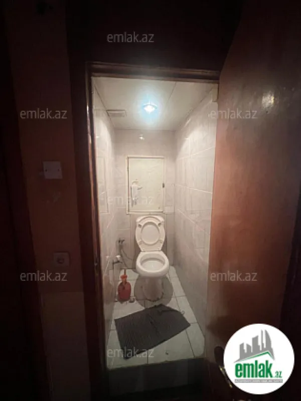 Satılır 5 otaqlı köhnə tikili 103 m²