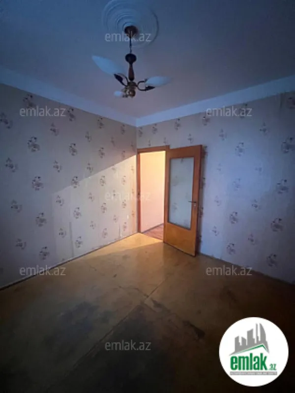 Satılır 5 otaqlı köhnə tikili 103 m²