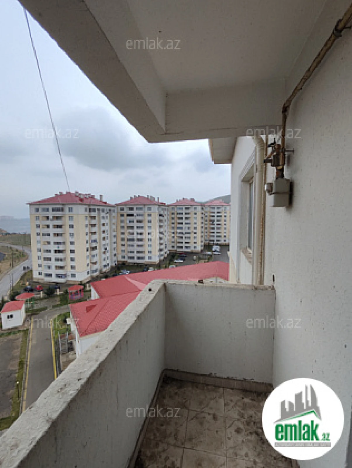 Satılır 3 otaqlı yeni tikili 100 m²