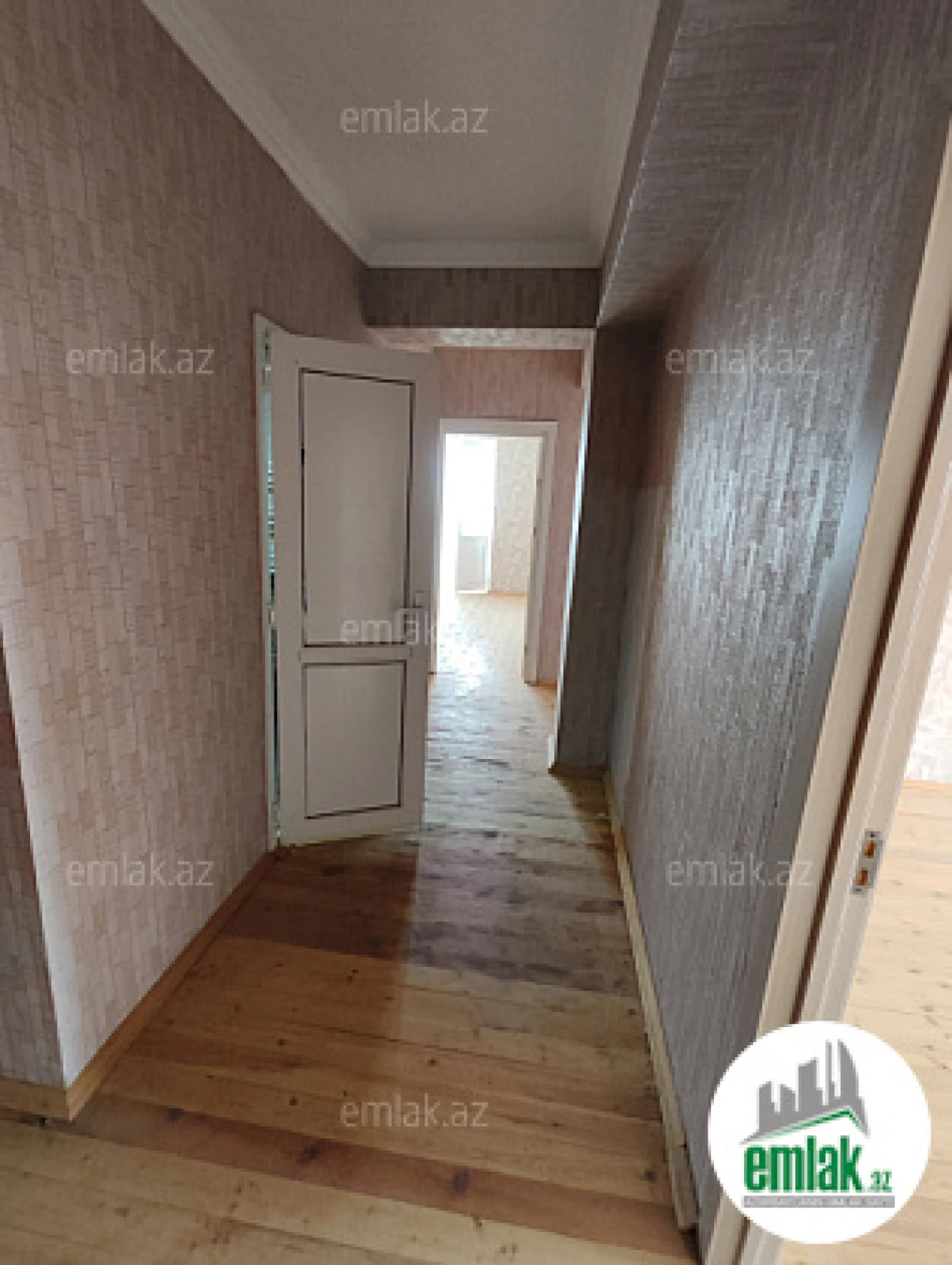 Satılır 3 otaqlı yeni tikili 100 m²