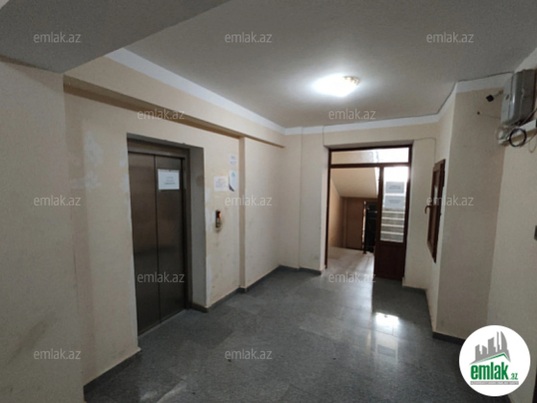 Satılır 3 otaqlı yeni tikili 100 m²