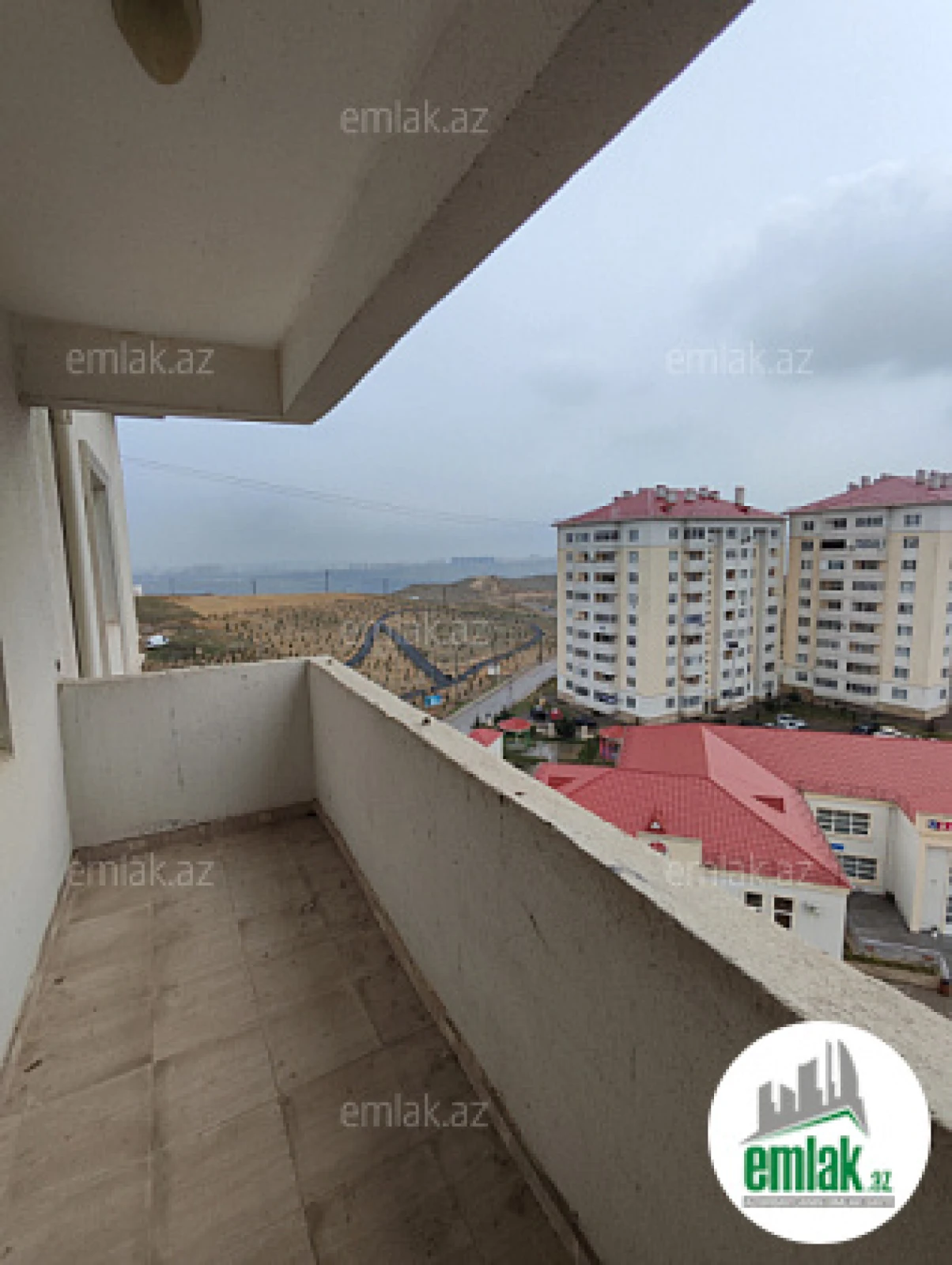 Satılır 3 otaqlı yeni tikili 100 m²