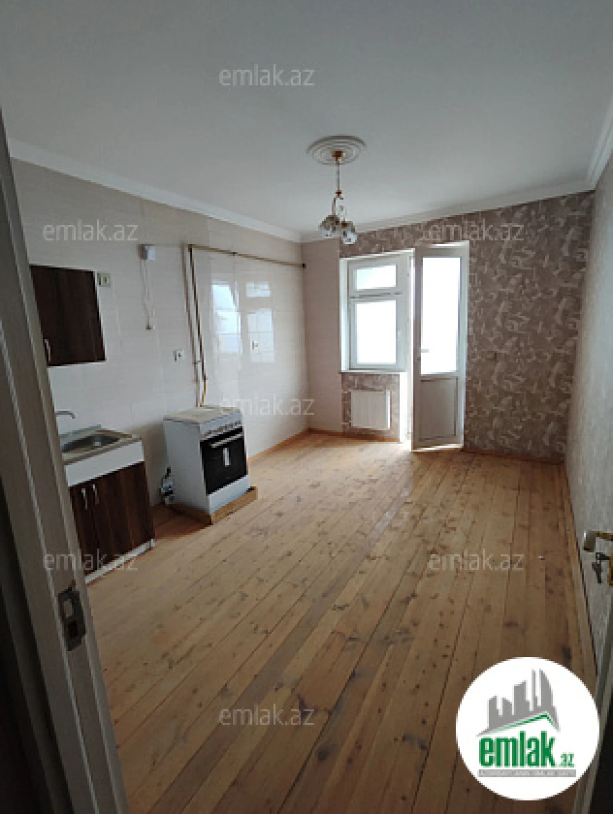 Satılır 3 otaqlı yeni tikili 100 m²