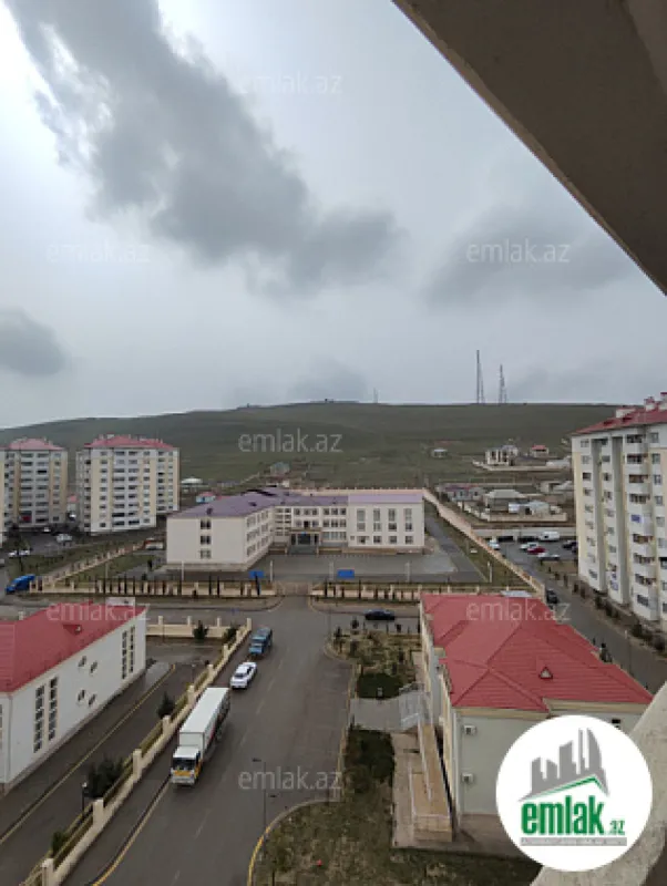 Satılır 3 otaqlı yeni tikili 100 m²