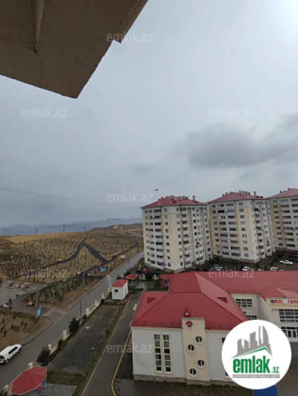 Satılır 3 otaqlı yeni tikili 100 m²