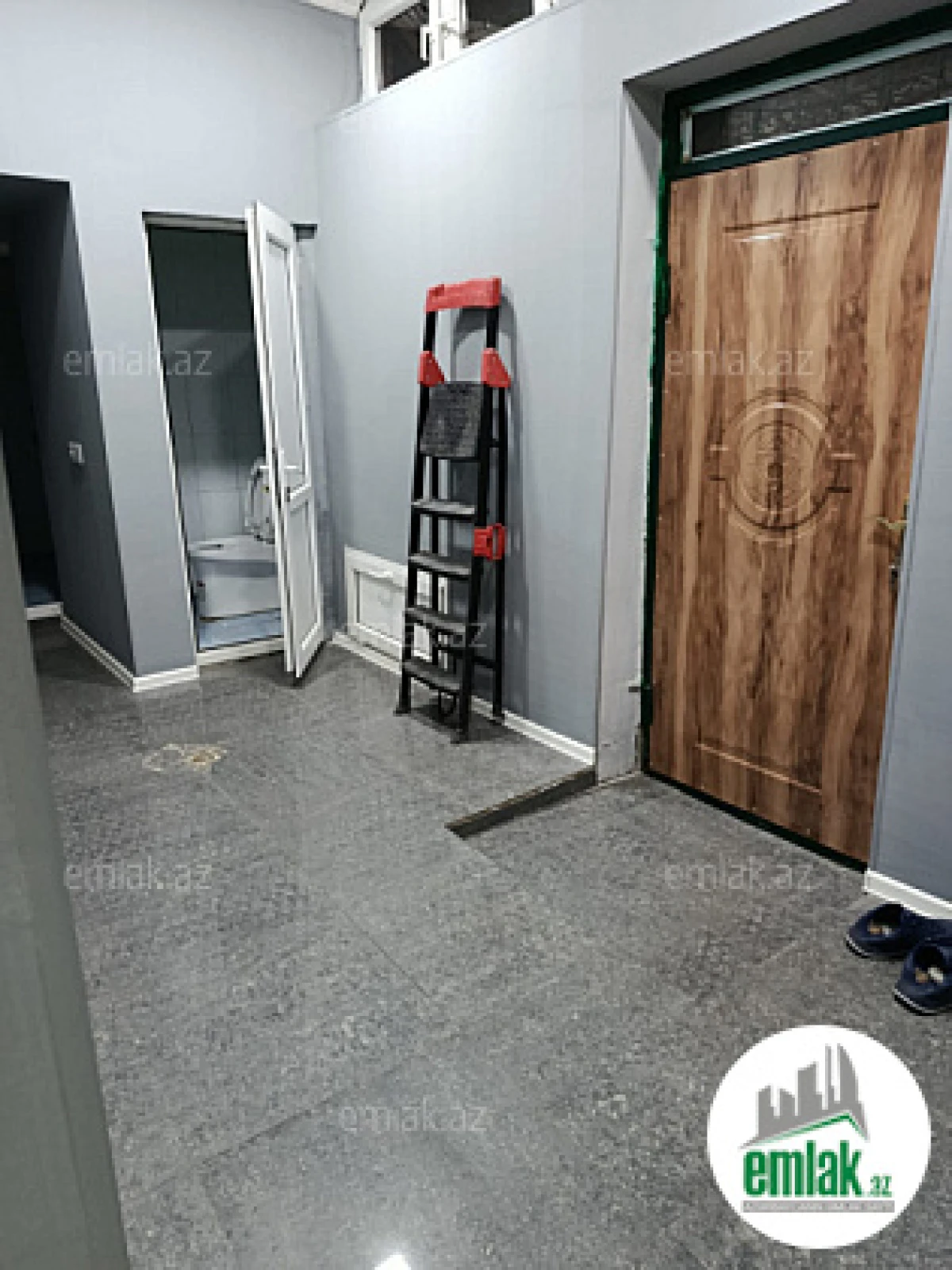 Satılır 2 otaqlı həyət evi 65 m²