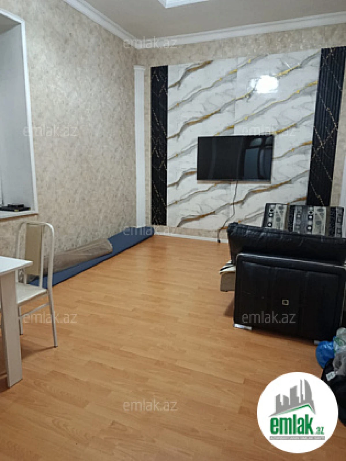 Satılır 2 otaqlı həyət evi 65 m²