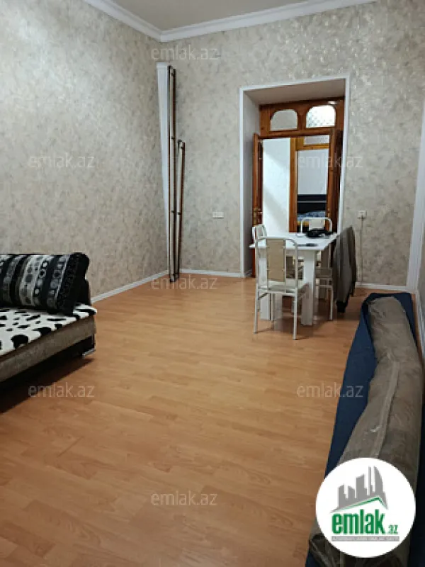 Satılır 2 otaqlı həyət evi 65 m²