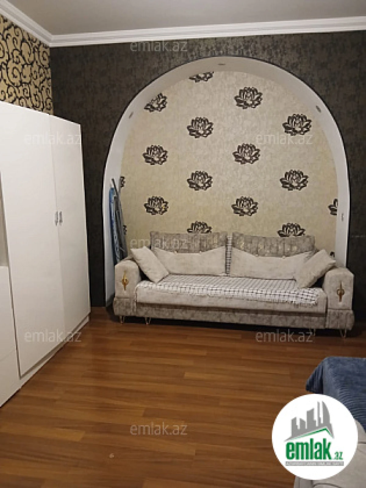 Satılır 1 otaqlı köhnə tikili 34 m²