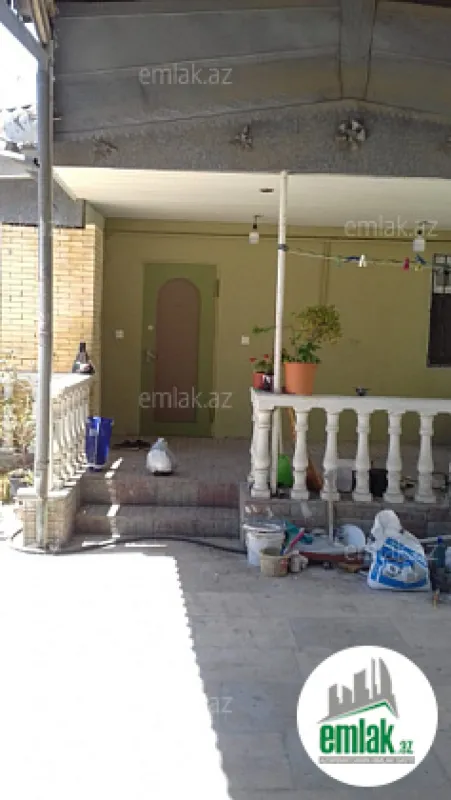 Satılır 5 otaqlı həyət evi 100 m²