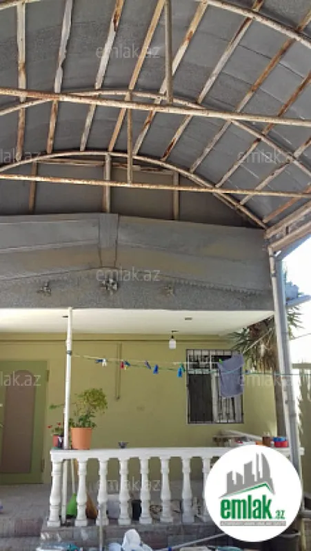 Satılır 5 otaqlı həyət evi 100 m²